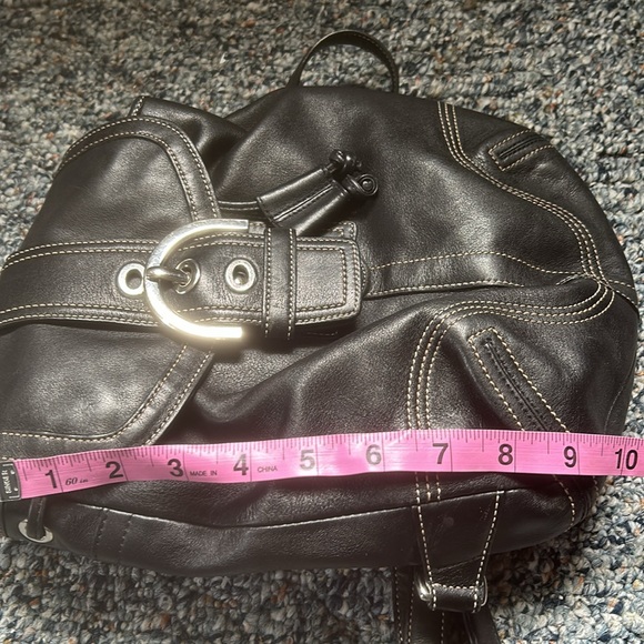 REDUCED!!Pre-Owned authentic leather coach backpack - Picture 11 of 11